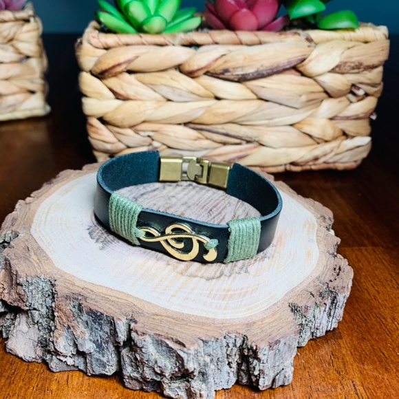 🎼HOST PICK🎼 Treble Clef Black Leather and Moss Green Cord Bracelet, with Brass - Picture 6 of 13